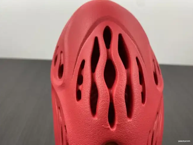 Foam Red Adidas CW3355 Yeezy 0618